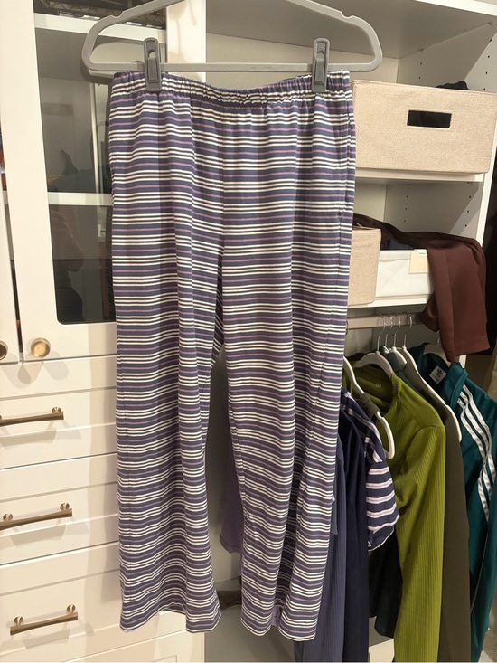 GAP Pants - Gap viral striped lounge pants